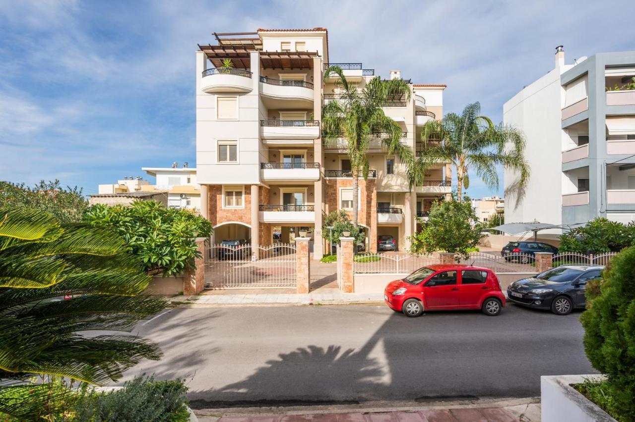شقة Luxury Coastal Retreat, Mountain View Balcony With Palm Trees & Parking خانيا المظهر الخارجي الصورة